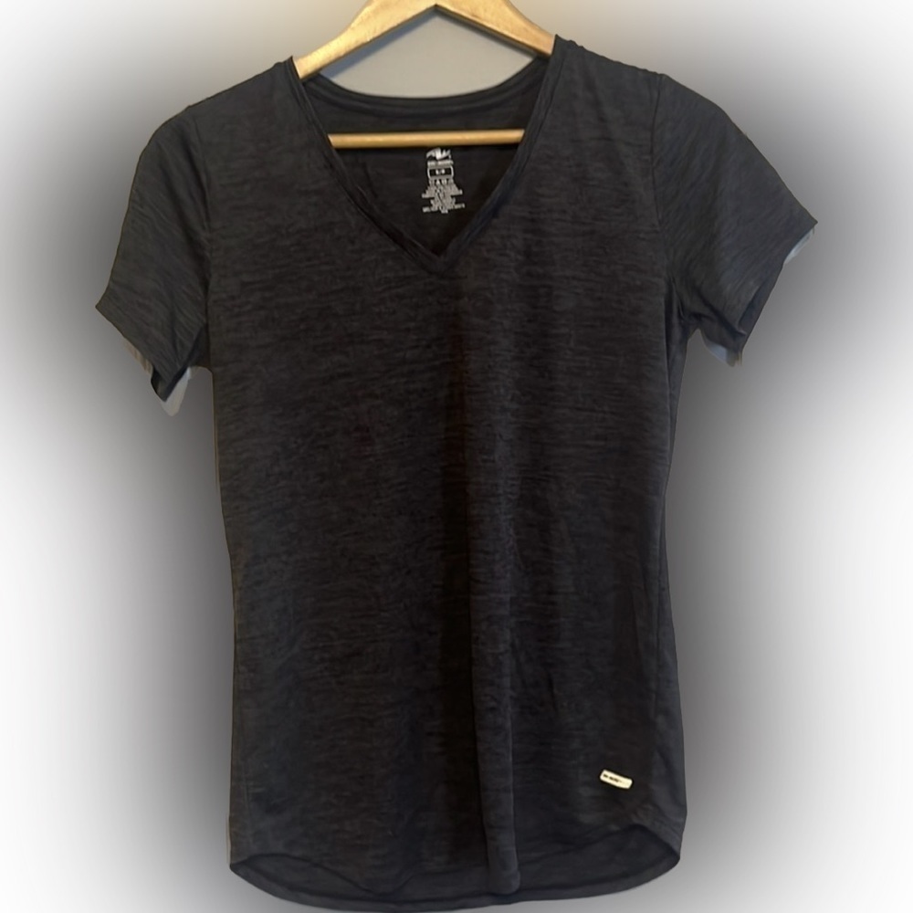2 pack of workout tops - brand new never worn
